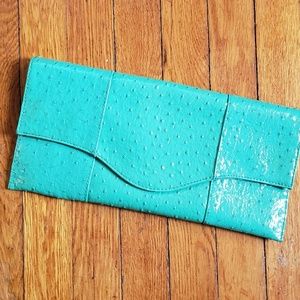 Fashionable clutch purse